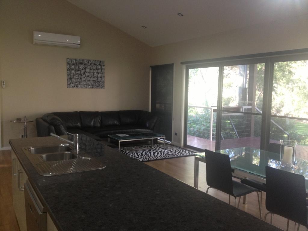 Riverspa Apartments Моама Екстериор снимка